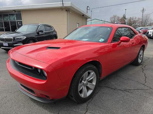 2023 Dodge Challenger SXT