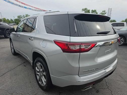 Silver 2019 Chevrolet Traverse Premier