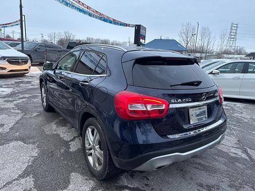 2018 Mercedes-Benz GLA 250 Base 4MATIC