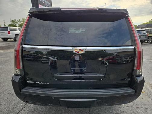 2017 Cadillac Escalade ESV Platinum