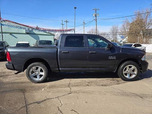 2018 RAM 1500 ST