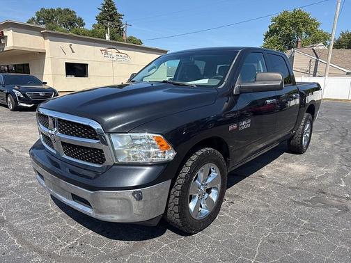 2016 RAM 1500 SLT