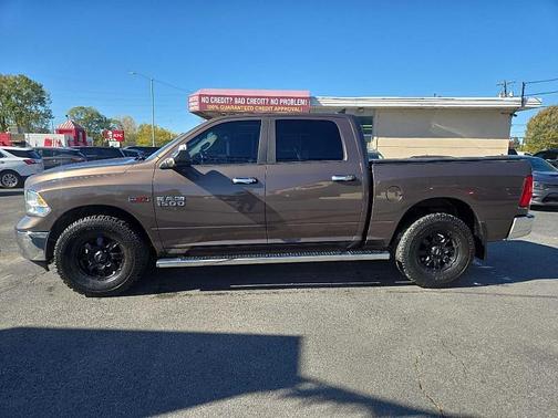 2018 RAM 1500 SLT