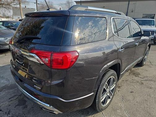 2018 GMC Acadia Denali