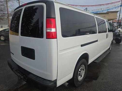 2020 Chevrolet Express 3500 LS