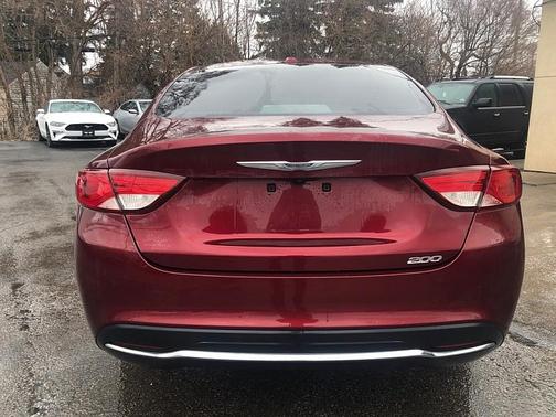 2015 Chrysler 200 Limited