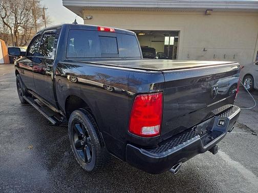2018 RAM 1500 SLT
