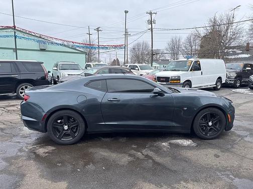 2022 Chevrolet Camaro 1LS