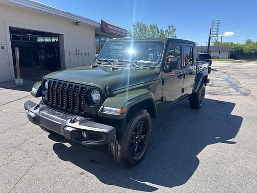 Green 2022 Jeep Gladiator Sport