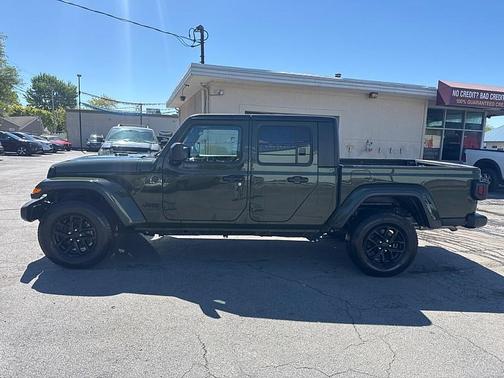 Green 2022 Jeep Gladiator Sport