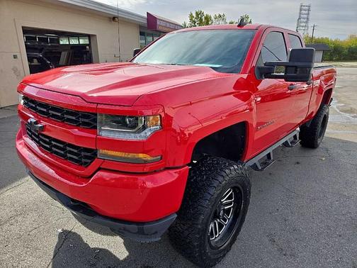 2018 Chevrolet Silverado 1500 Custom