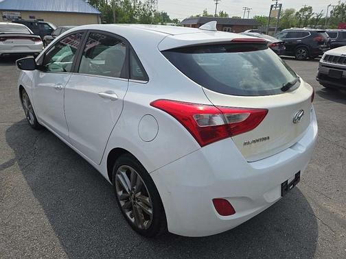 2016 Hyundai Elantra GT Base