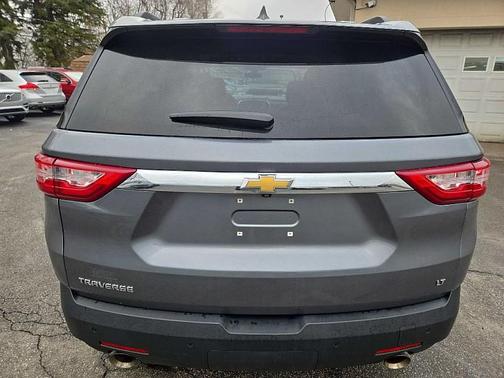2021 Chevrolet Traverse LT Leather