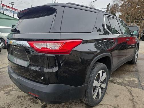 2021 Chevrolet Traverse LT Leather