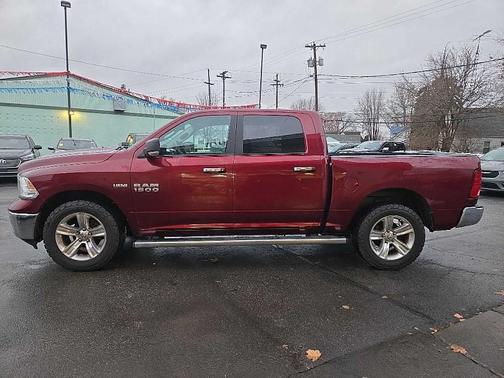 2017 RAM 1500 SLT