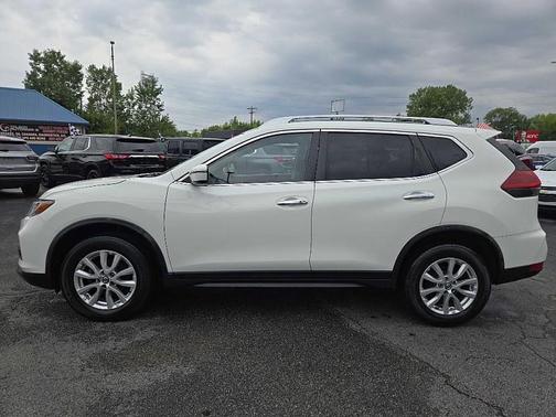 2020 Nissan Rogue SV