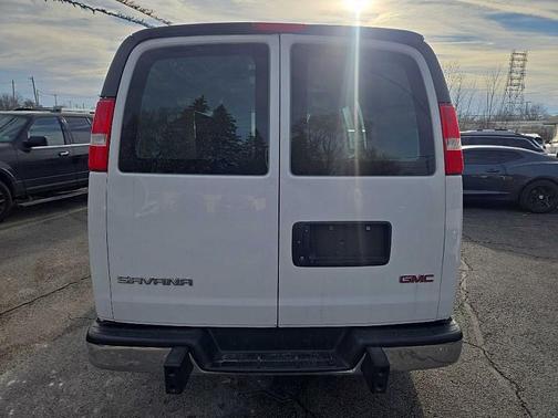 2019 GMC Savana 2500 Work Van