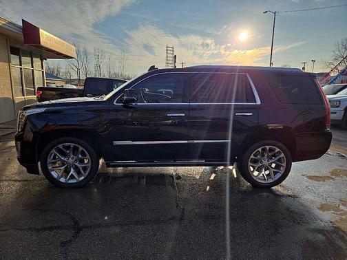 2017 Cadillac Escalade Premium Luxury