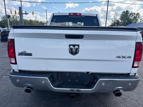 2016 RAM 1500 SLT