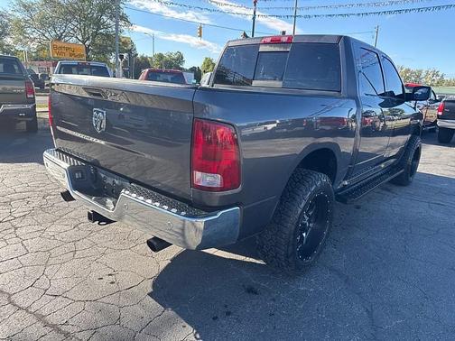 2016 RAM 1500 SLT