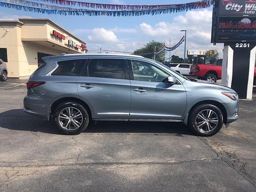 2017 INFINITI QX60 Base