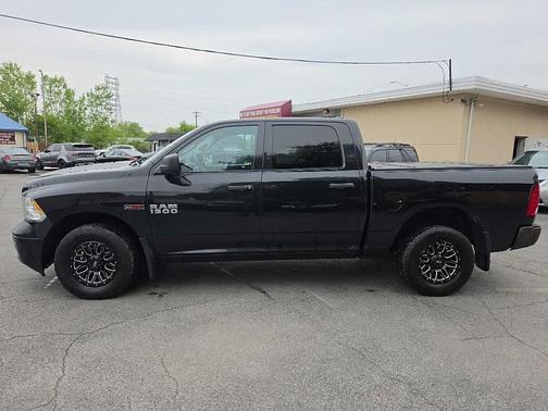 Black 2018 RAM 1500 ST