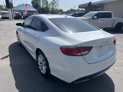 White 2015 Chrysler 200 C