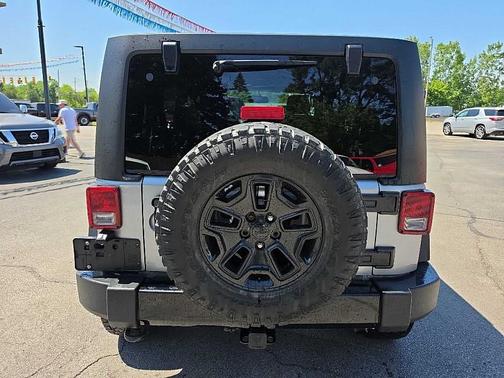 Silver 2016 Jeep Wrangler Unlimited Sport