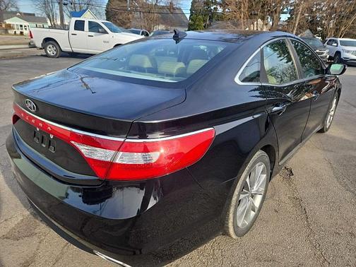 2017 Hyundai Azera Base