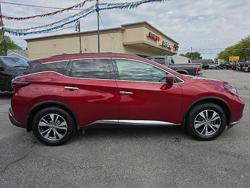 Red 2021 Nissan Murano SV