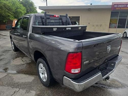 2017 RAM 1500 SLT