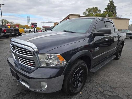 2016 RAM 1500 SLT
