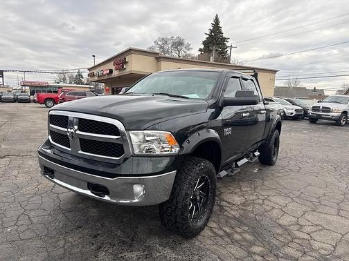 2017 RAM 1500 SLT