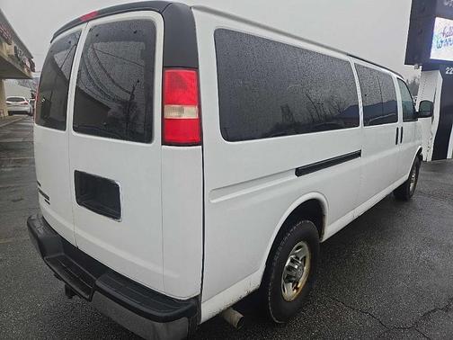 2011 Chevrolet Express 3500 LT