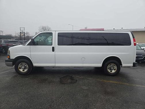 2011 Chevrolet Express 3500 LT