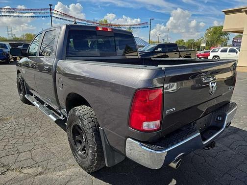 2018 RAM 1500 SLT