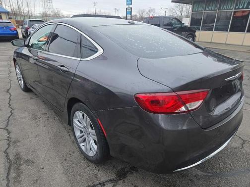 2015 Chrysler 200 Limited