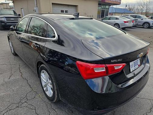 2017 Chevrolet Malibu 1LT