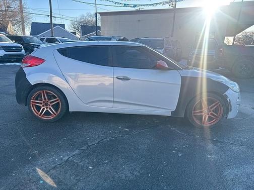 2015 Hyundai Veloster RE:FLEX w/Black