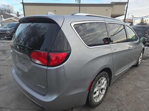 2020 Chrysler Pacifica Limited