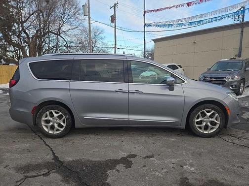 2020 Chrysler Pacifica Limited