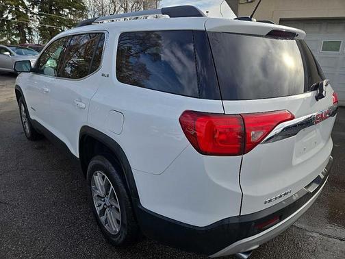 2019 GMC Acadia SLE-2