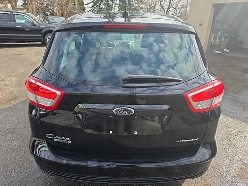 2017 Ford C-Max Energi Titanium