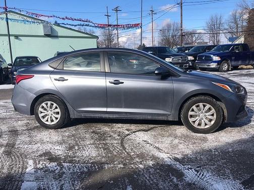 2019 Hyundai Accent SE