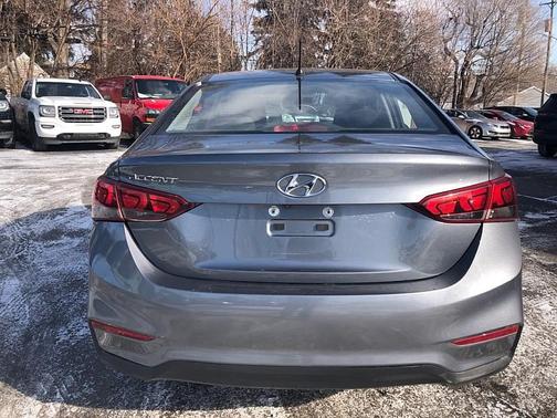 2019 Hyundai Accent SE