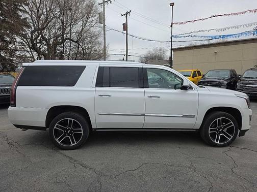 2018 Cadillac Escalade ESV Premium Luxury