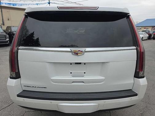 2018 Cadillac Escalade ESV Premium Luxury