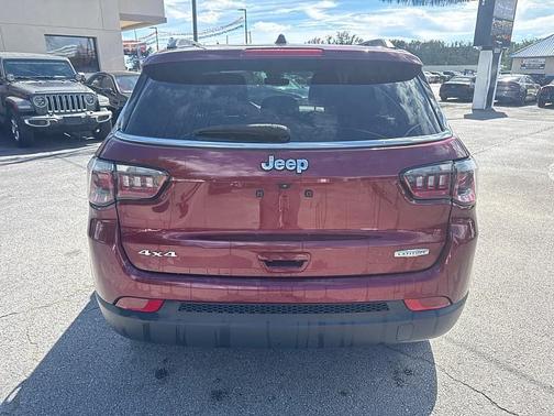 Maroon 2022 Jeep Compass Latitude