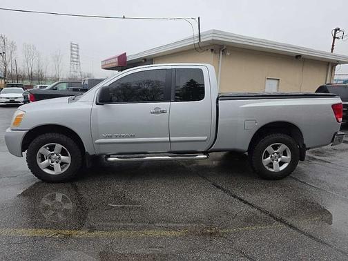 Radiant Silver 2007 Nissan Titan SE King Cab