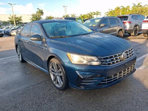 Tourmaline Blue Metallic 2018 Volkswagen Passat 2.0T R-Line